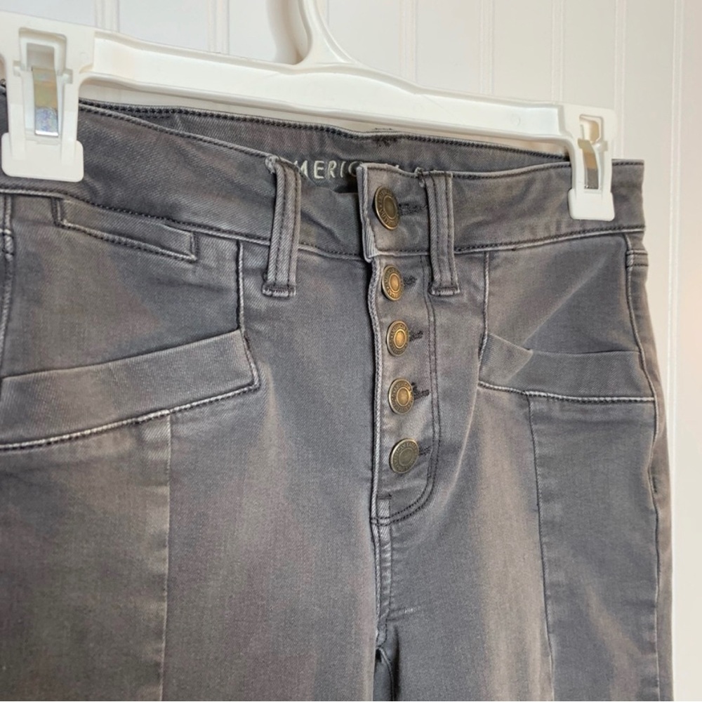 American Eagle High Rise Vintage Jean